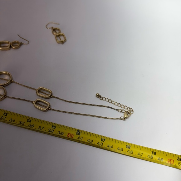 Vintage Gold-Tone Y2K Geometric Necklace and Earring Set - Picture 10 of 13